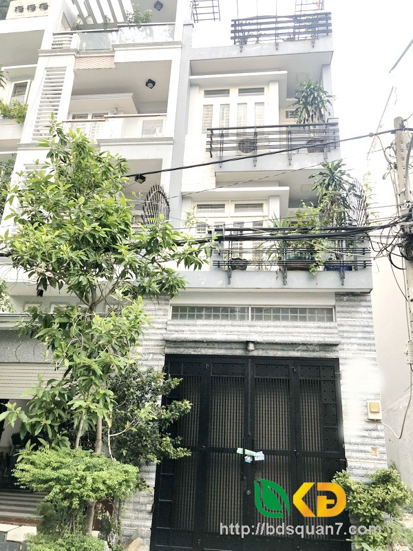 Bán nhà 2 lầu sân thượng mặt tiền đường Phú Thuận quận 7 (có lững).